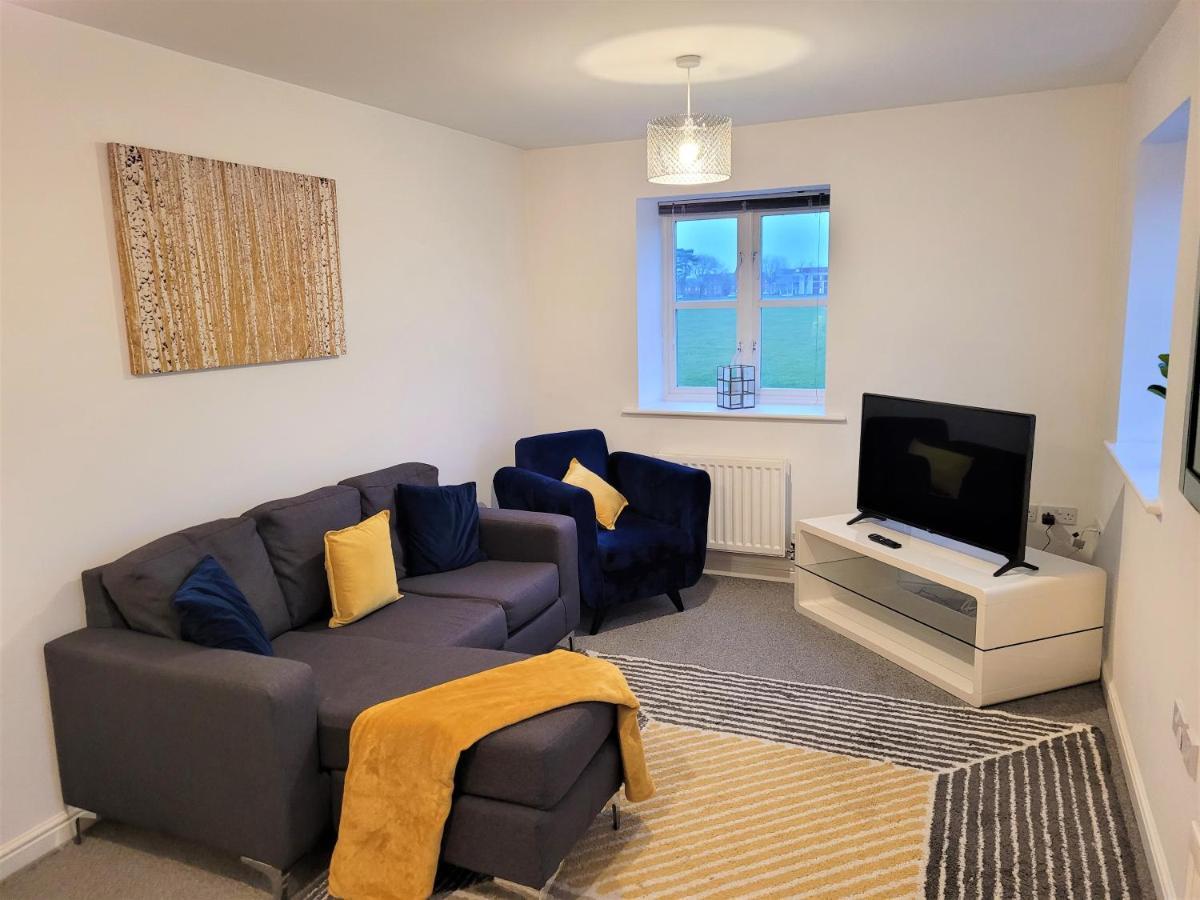 Catchpole Stays Abbey Field Apartment- A Lovely 2 Bed Apartment With Field Views Near Colchester Town Centre المظهر الخارجي الصورة